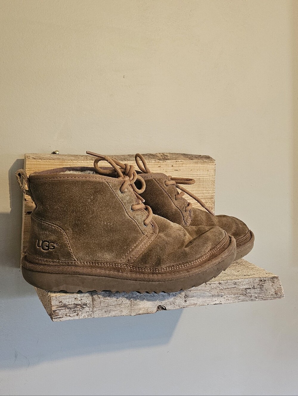 UGG Neumel II Chukka Boots Size 3